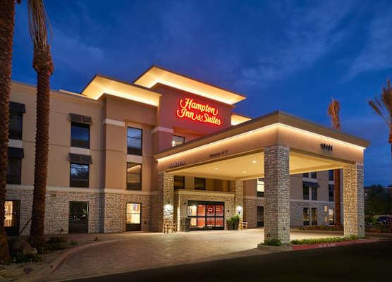 Hampton Inn & Suites Phoenix/Scottsdale on Shea Boulevard 1