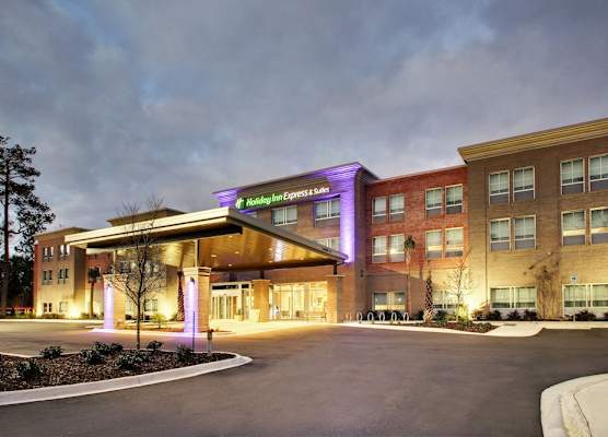 Holiday Inn Express & Suites CHARLESTON NE MT PLEASANT US17 by IHG 1