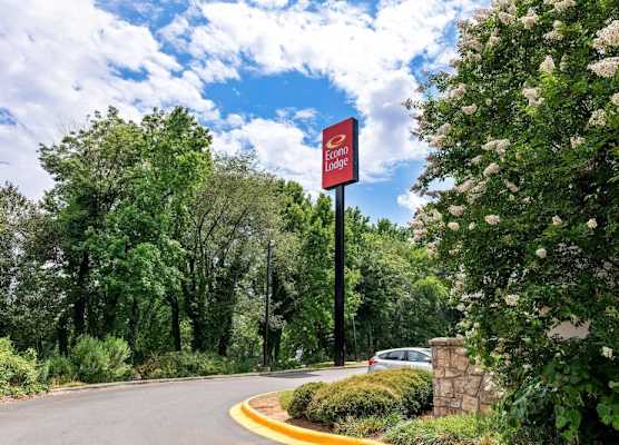 Econo Lodge Charlotte Airport 1