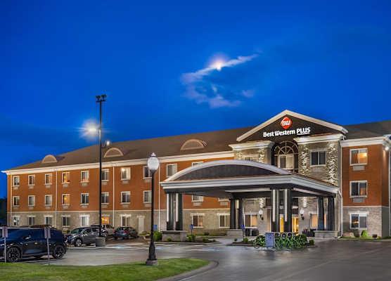 Best Western Plus 1000 Islands Hotel & Suites 1