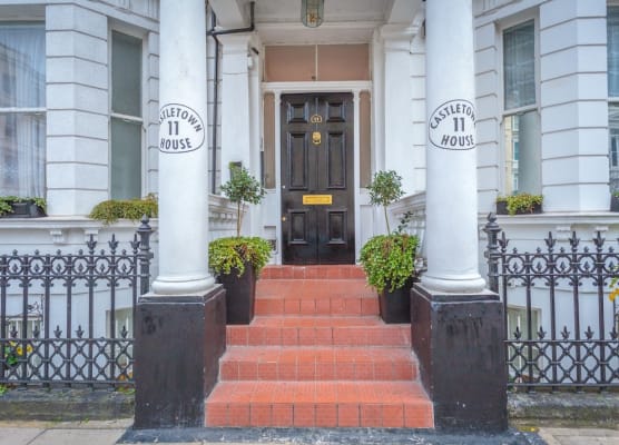 Castletown House Apartments 1