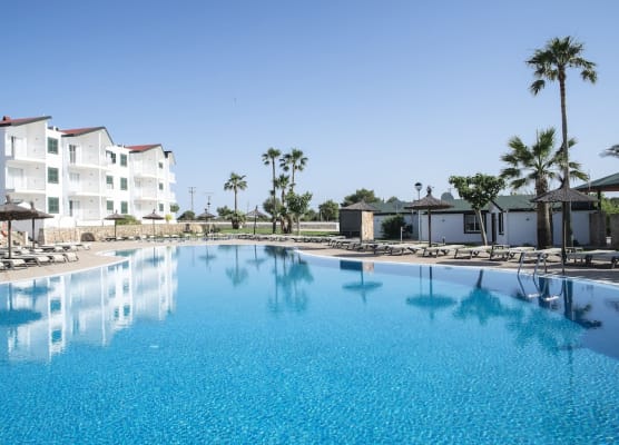 Pierre & Vacances Menorca Cala Blanes 1