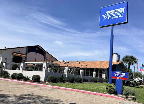 Americas Best Value Inn & Suites-Alvin/Houston 1