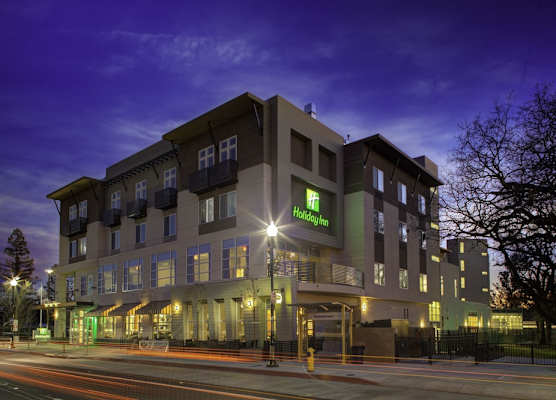Holiday Inn WINDSOR - WINE COUNTRY by IHG 1