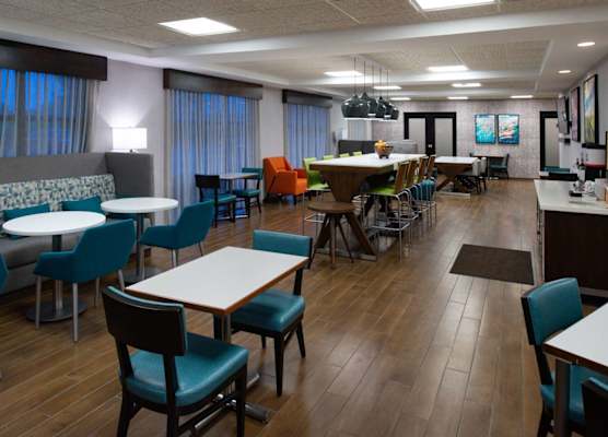Hampton Inn Laporte 1