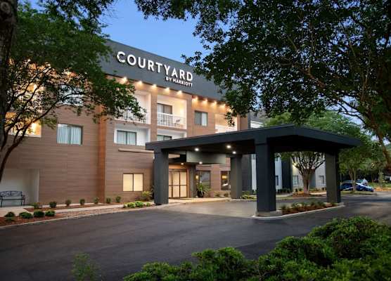 Courtyard Lafayette Airport 1