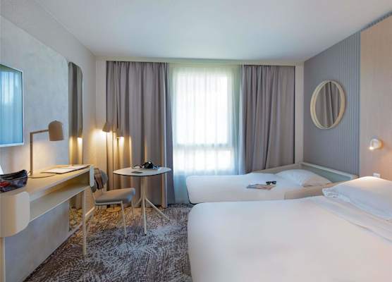 Novotel Aix-en-Provence Pont de L'Arc 1