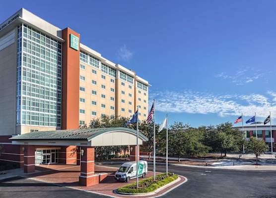 Embassy Suites by Hilton Charleston Airport Convention Ctr 1