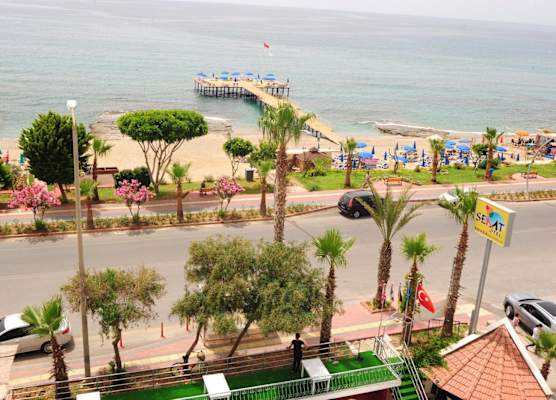 Semt Luna Beach Hotel 1