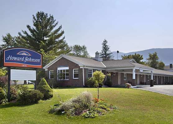Howard Johnson by Wyndham Williamstown 1