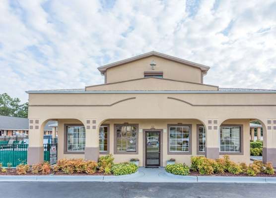 Super 8 by Wyndham Santee/I-95 1