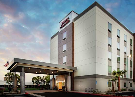 Hampton Inn & Suites Irvine/Orange County Airport 1