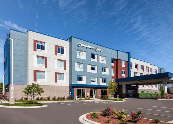 Hampton Inn by Hilton Green Bay Stadium 1