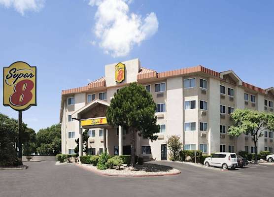 Super 8 by Wyndham Austin North/University Area 1