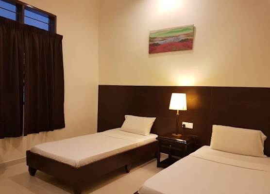 Perhentian Tivoli Inn 1