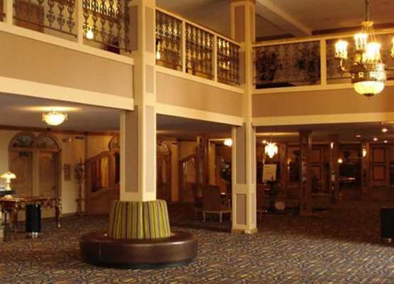Chateau Hotel and Conference Center 1