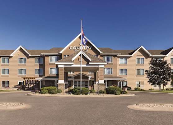 Country Inn & Suites by Radisson, Albert Lea - Austin 1