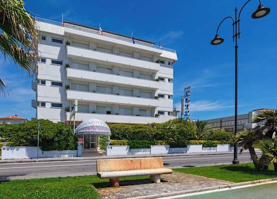 Hotel Ambasciatori 1