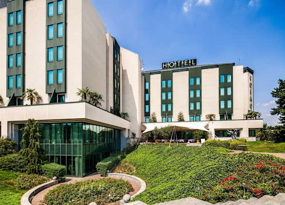 Cosmo Hotel Torri 1