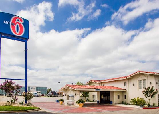 Motel 6-Austin, TX - Midtown 1