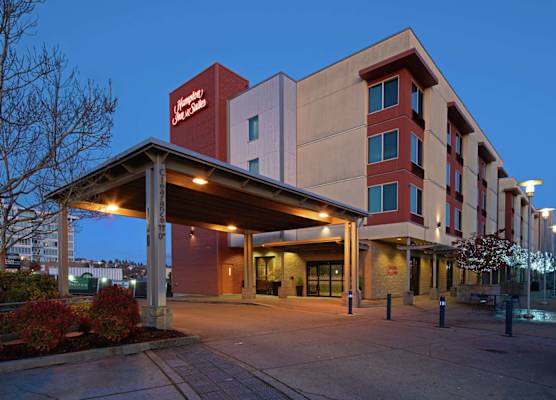 Hampton Inn & Suites Bremerton 1