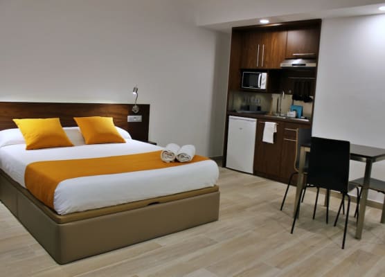 Aparthotel Centric 1