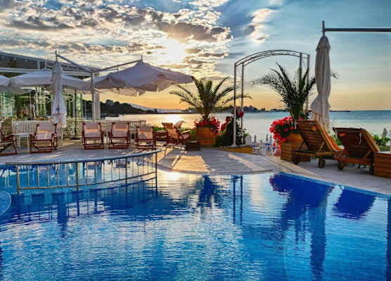 Aphrodite Beach Hotel 1