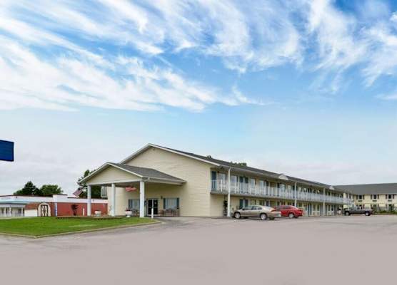 Residential Suites Warrensburg by Hotel O US 50 1