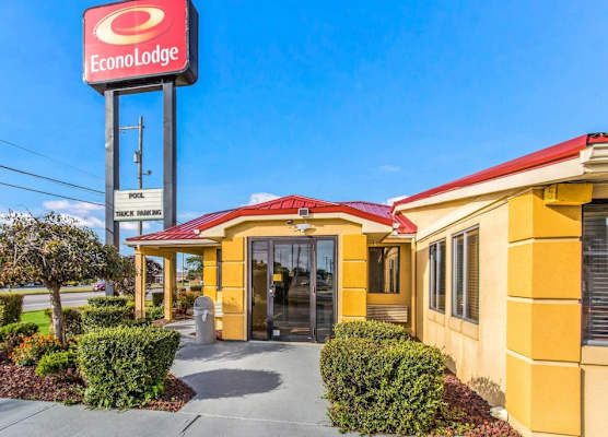 Econo Lodge 1