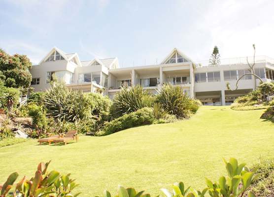 The Pink Lodge on The Beach 1