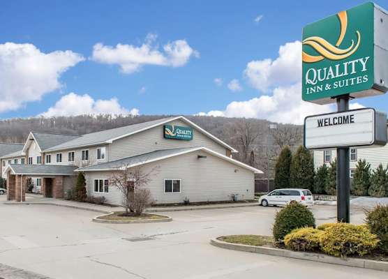 Quality Inn & Suites Titusville 1