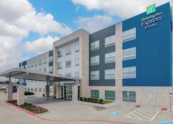 Holiday Inn Express & Suites DALLAS – PLANO NORTH by IHG 1
