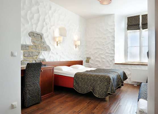 Gotthard Residents 1