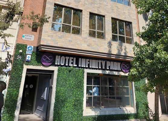 Hotel Infinity Park Santiago 1