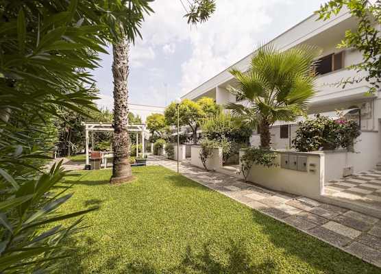 Residence Borgo Latino- Localo 1