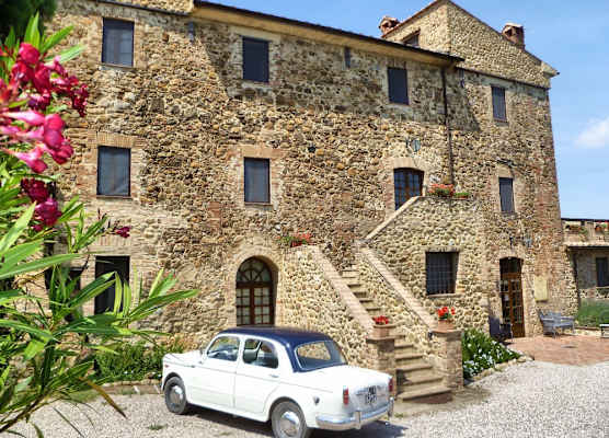 Tenuta Fattoria Vecchia 1