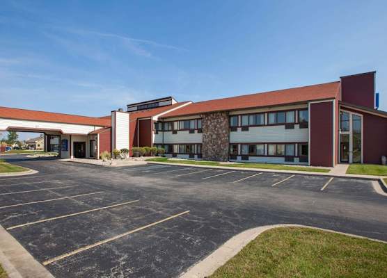 Baymont by Wyndham Franklin 1