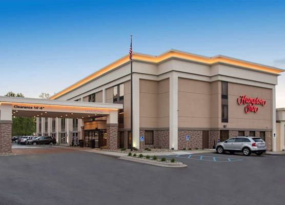 Hampton Inn Port Huron 1