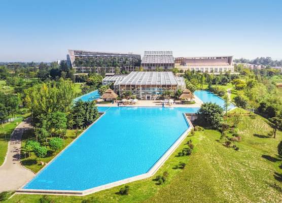 InterContinental Hotels HEILONG LAKE by IHG 1