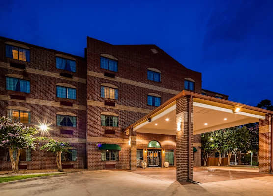 Best Western Plus The Woodlands 1