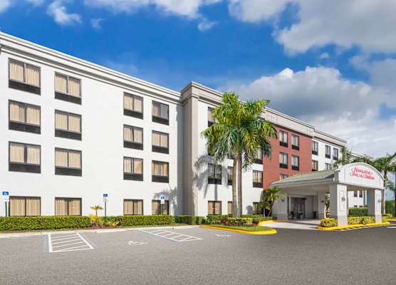 Hampton Inn & Suites Boynton Beach 1