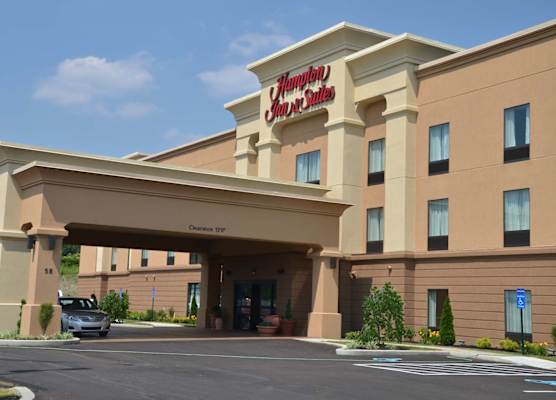 Hampton Inn & Suites Sharon 1
