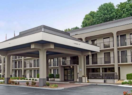 Baymont by Wyndham Nashville Airport 1