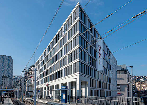 Hampton by Hilton Stuttgart City Centre 1