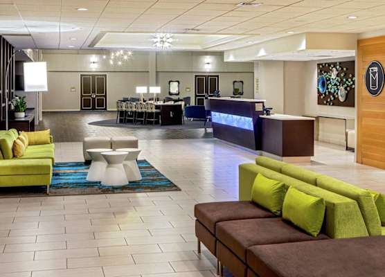 DoubleTree by Hilton Columbia 1