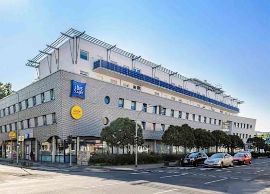 ibis budget Duisburg City am Innenhafen 1