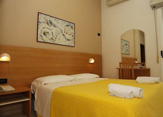 Hotel Villa Dina 1