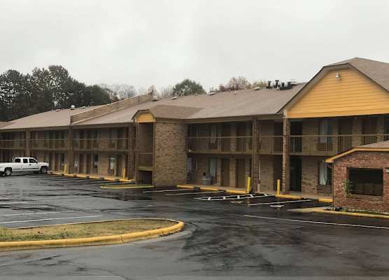 Days Inn by Wyndham King-Winston Salem Area 1