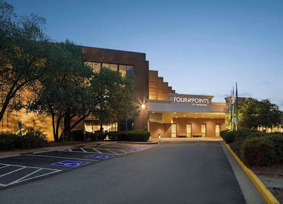 Four Points by Sheraton Richmond Airport 1