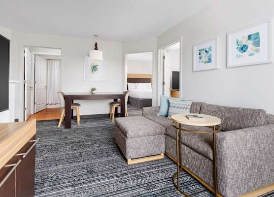 TownePlace Suites Manchester-Boston Regional Airport 1